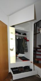 Damski Garderobe3 offen.JPG
